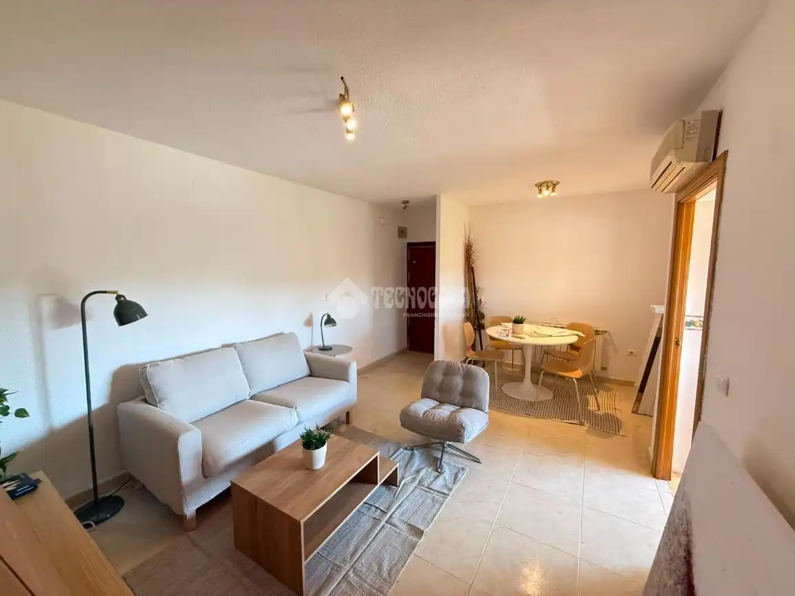 Sala d'estar de Pis de lloguer en Getafe amb Aire condicionat i Calefacció