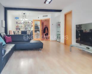 Sala d'estar de Apartament en venda en Vilanova i la Geltrú amb Aire condicionat, Calefacció i Jardí privat