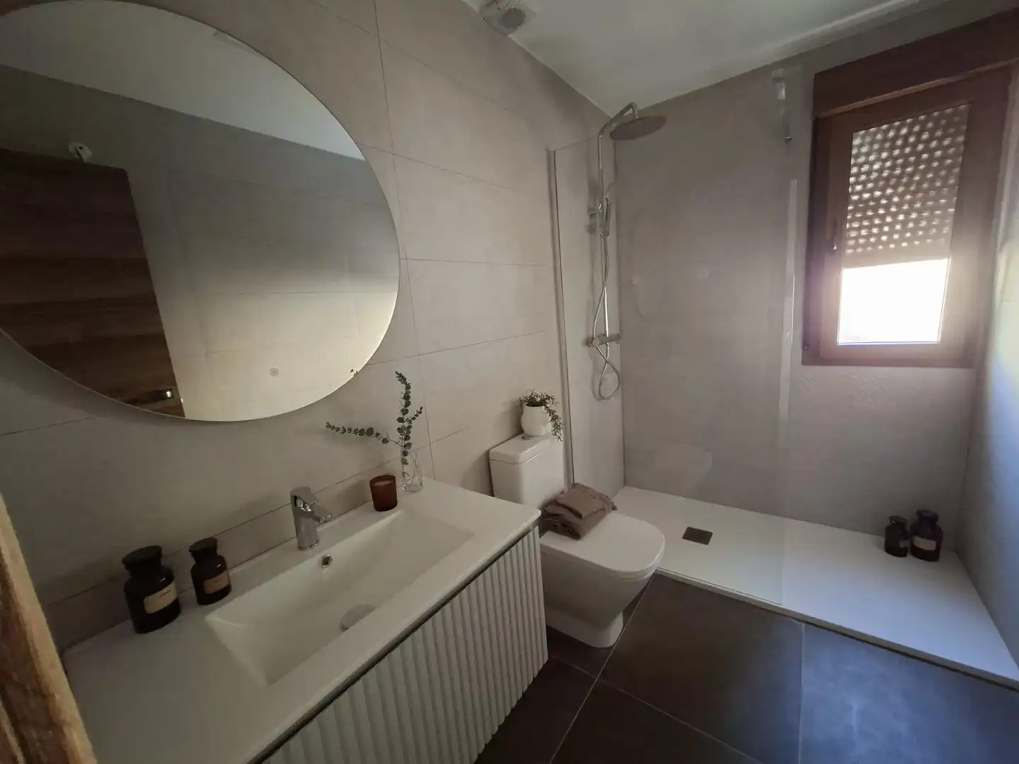 Bathroom of Houses for sale in Lozoyuela-Navas-Sieteiglesias