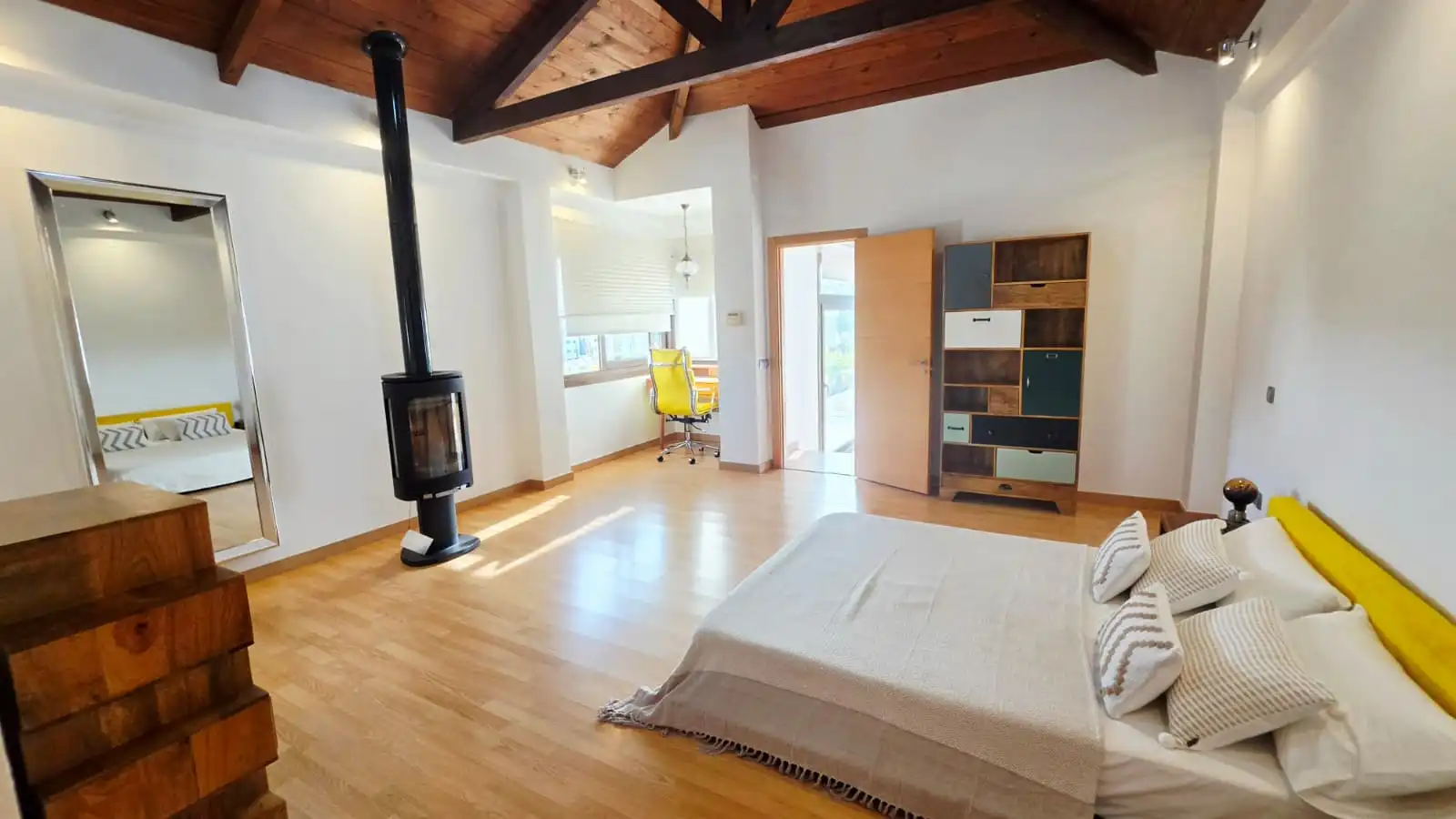 Sala d'estar de Casa o xalet en venda en Fuengirola amb Aire condicionat, Jardí privat i Terrassa