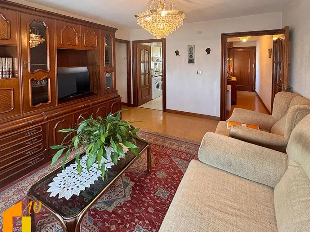 Sala de estar de Piso en venta en Burgos con Calefacción