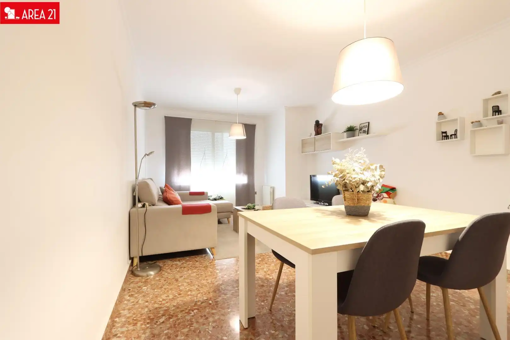 Piso de alquiler en Núcleo Urbano