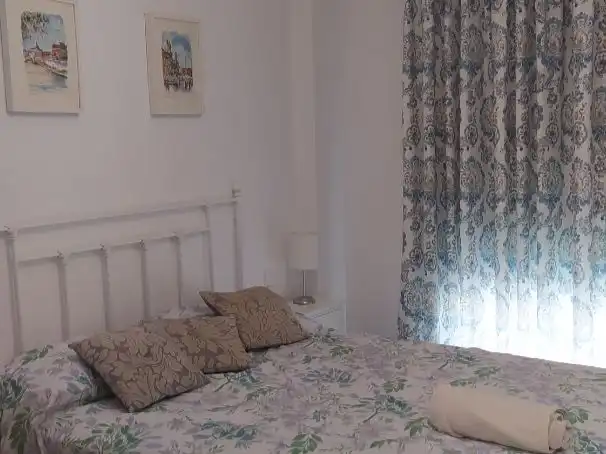 Schlafzimmer von Wohnung zur Miete in Centro