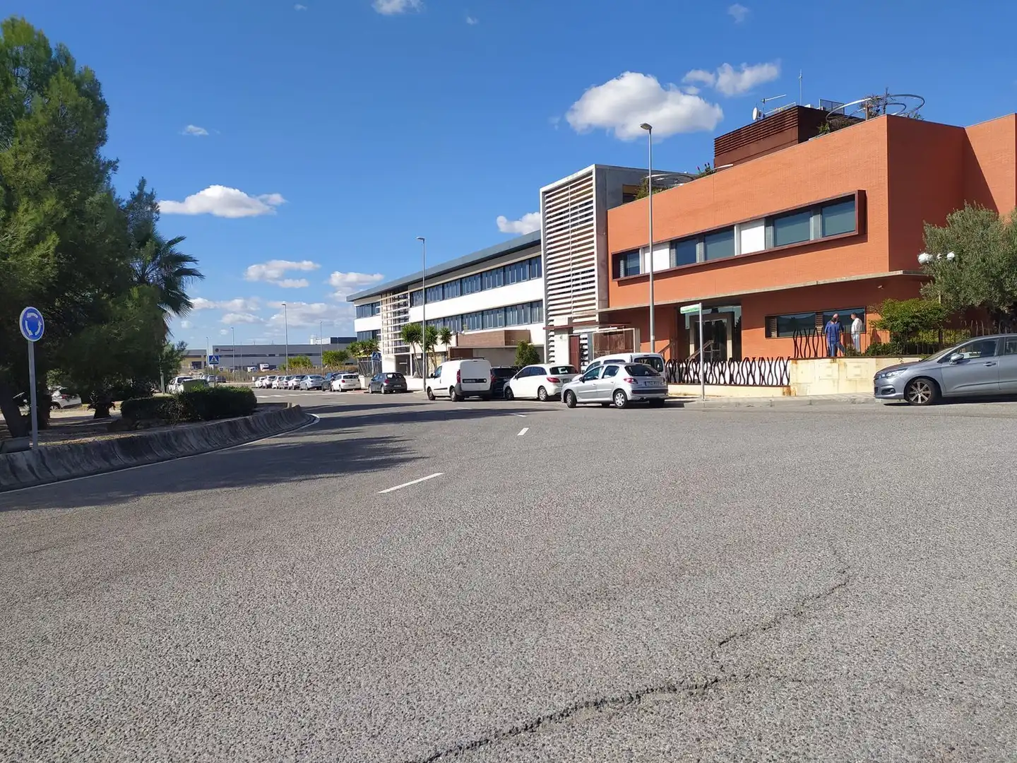 Vista exterior de Oficina en venda en Salteras