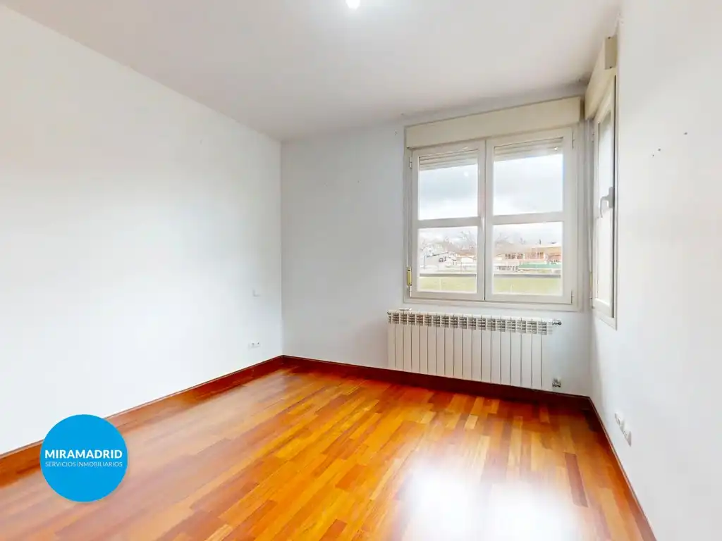 Habitación de Casa o chalet en venta en Paracuellos de Jarama con Piscina