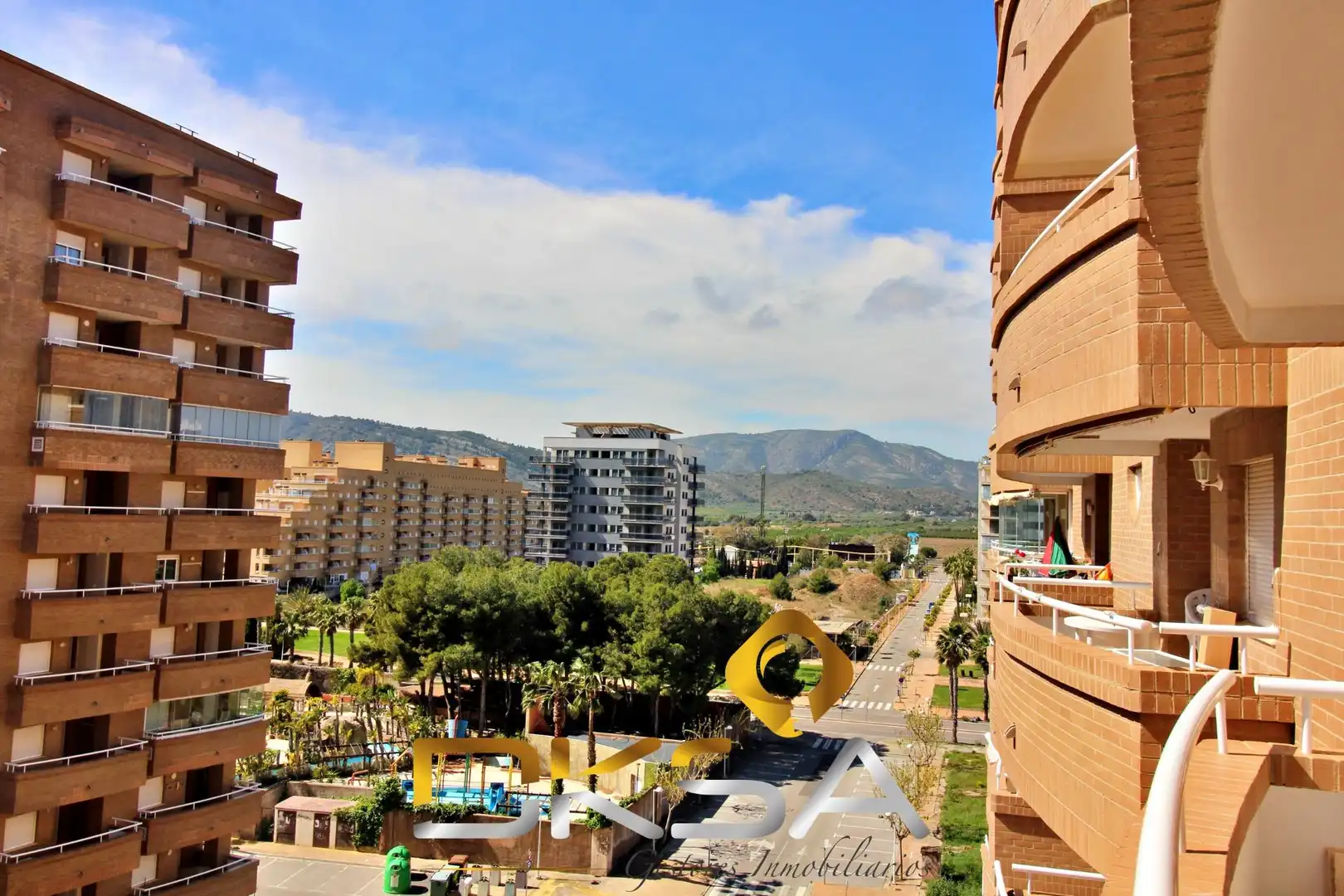 Apartment with pool for sale in Calle AMPLARIES, imagen 2