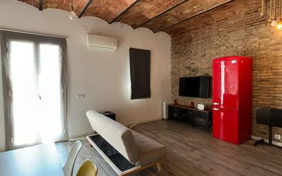 Living room of Flat for sale in  Barcelona Capital  with Balcony