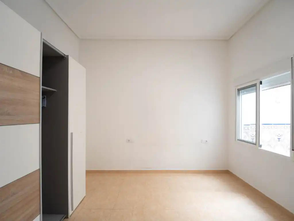 Planta baja en venta en La Pobla de Vallbona con Aire acondicionado, Calefacción y Terraza