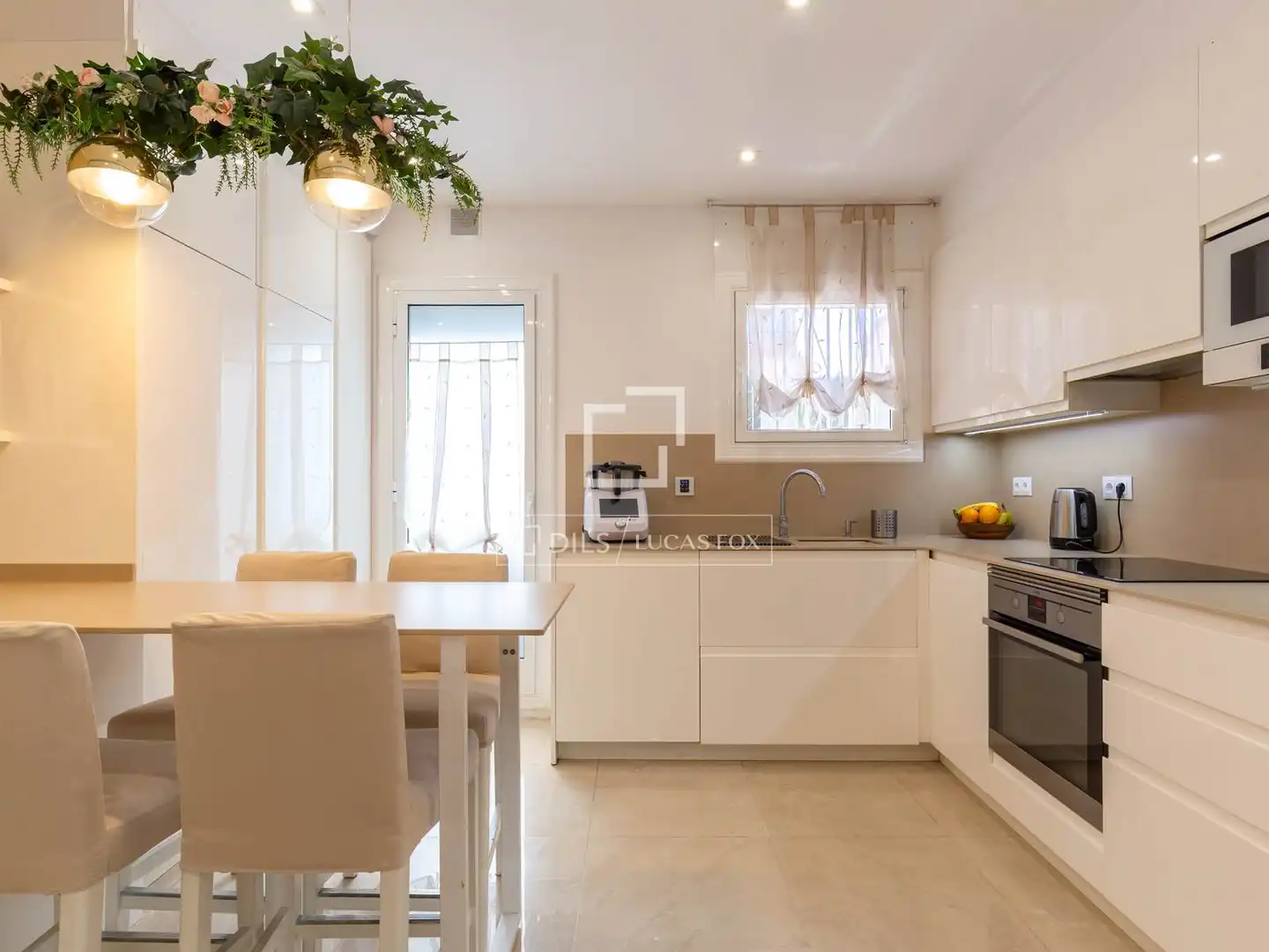 Cocina de Piso en venta en Esplugues de Llobregat con Aire acondicionado, Calefacción y Jardín privado