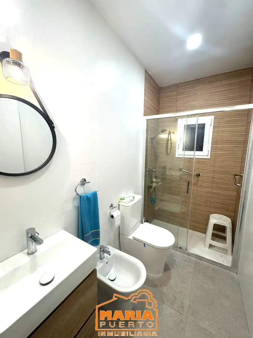 Bathroom of Flat for sale in Málaga  with Storage room and Furnished