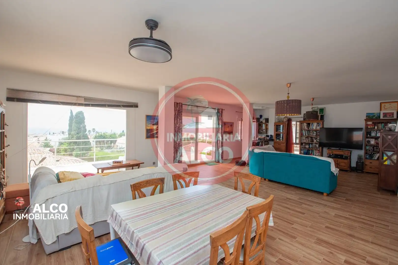 Sala d'estar de Casa o xalet en venda en Torrox amb Terrassa i Piscina