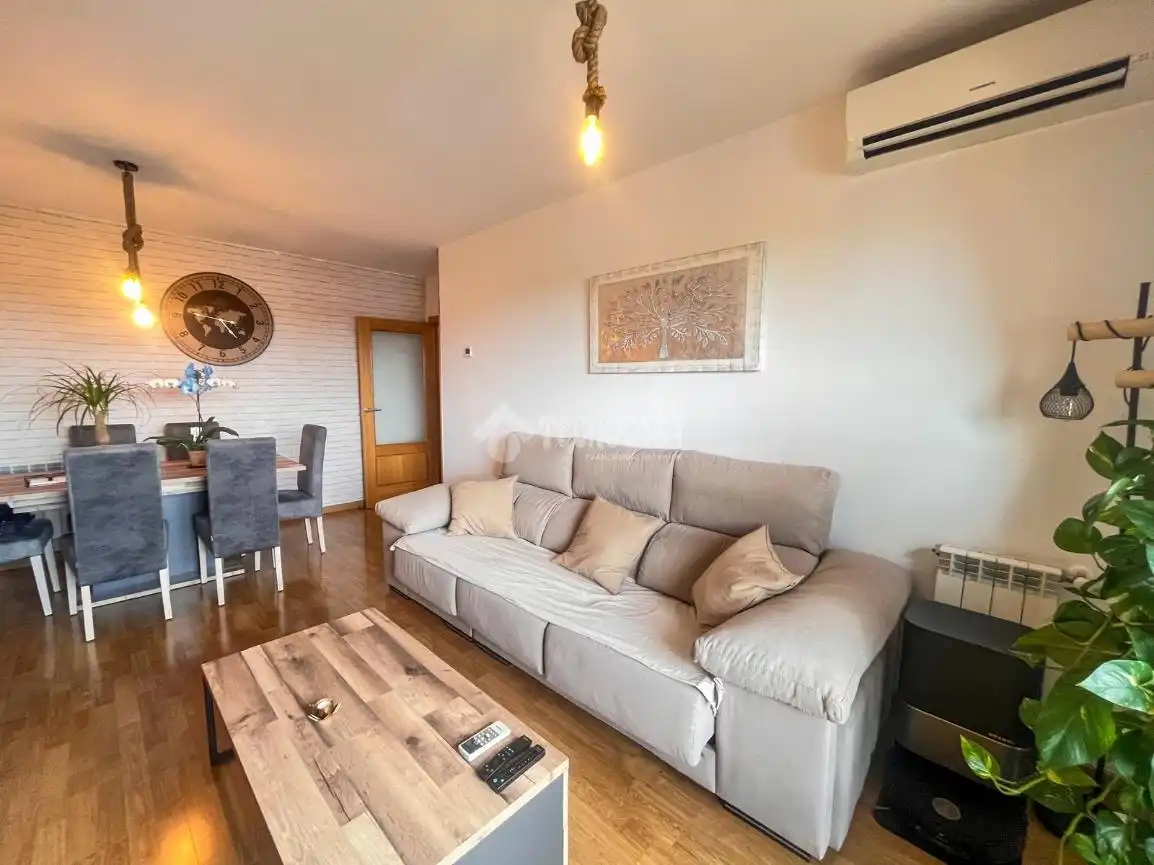 Sala de estar de Piso en venta en Navalcarnero con Aire acondicionado, Calefacción y Parquet