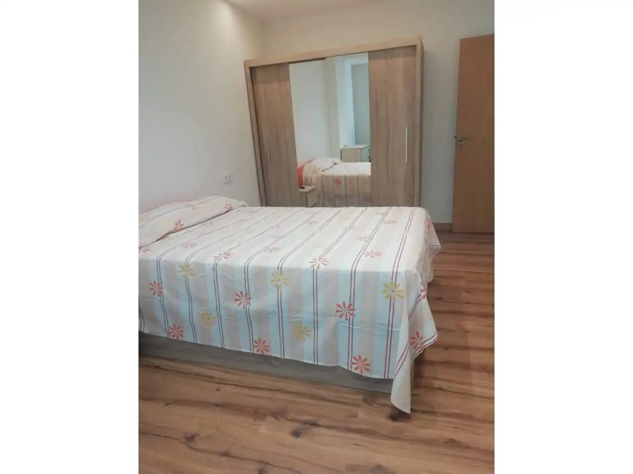 Dormitori de Pis en venda en  Logroño amb Calefacció, Parquet i Terrassa
