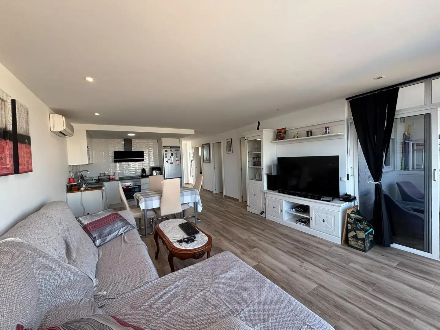 Sala de estar de Ático en venta en Alicante / Alacant con Amueblado y Piscina comunitaria