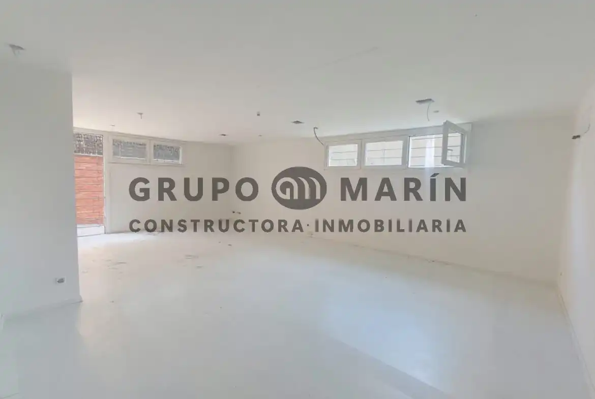 Planta baixa en venda en Tiana