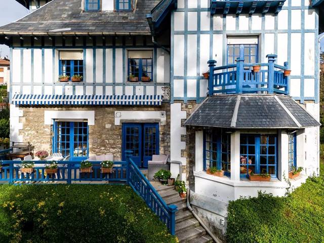 Casa-chalet en Alquiler en Intxaurrondo