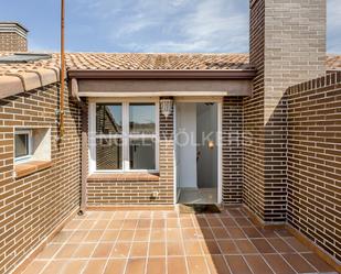 Vista exterior de Casa o xalet de lloguer en  Madrid Capital amb Aire condicionat i Terrassa