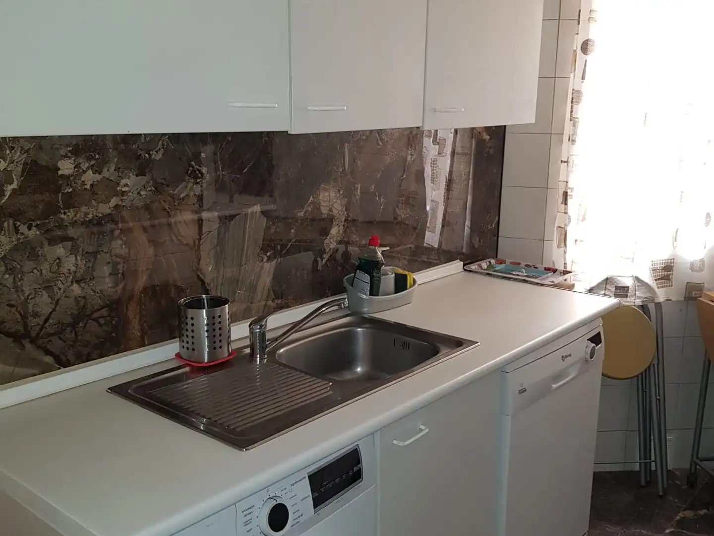 Cocina de Piso para compartir en Madrid con Calefacción, Terraza y Amueblado