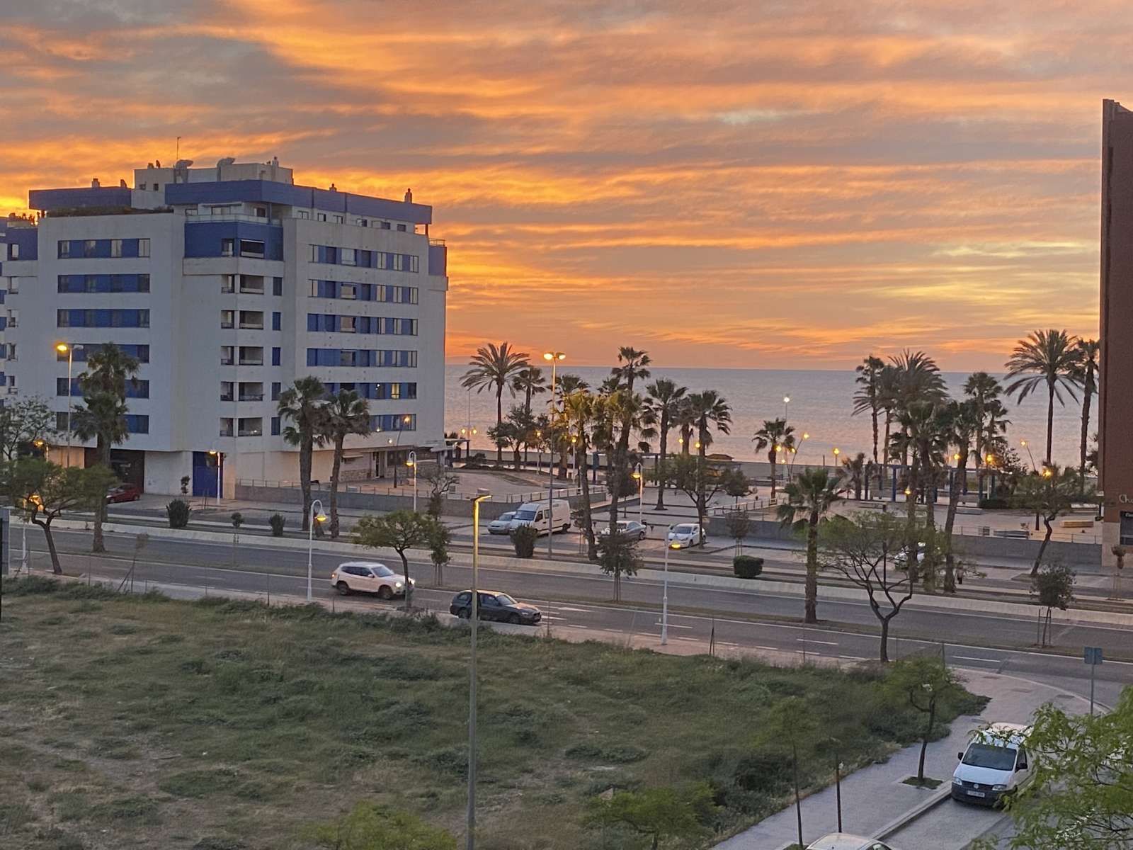 Apartment to share in Paseo Marítimo Oeste - Pacífico