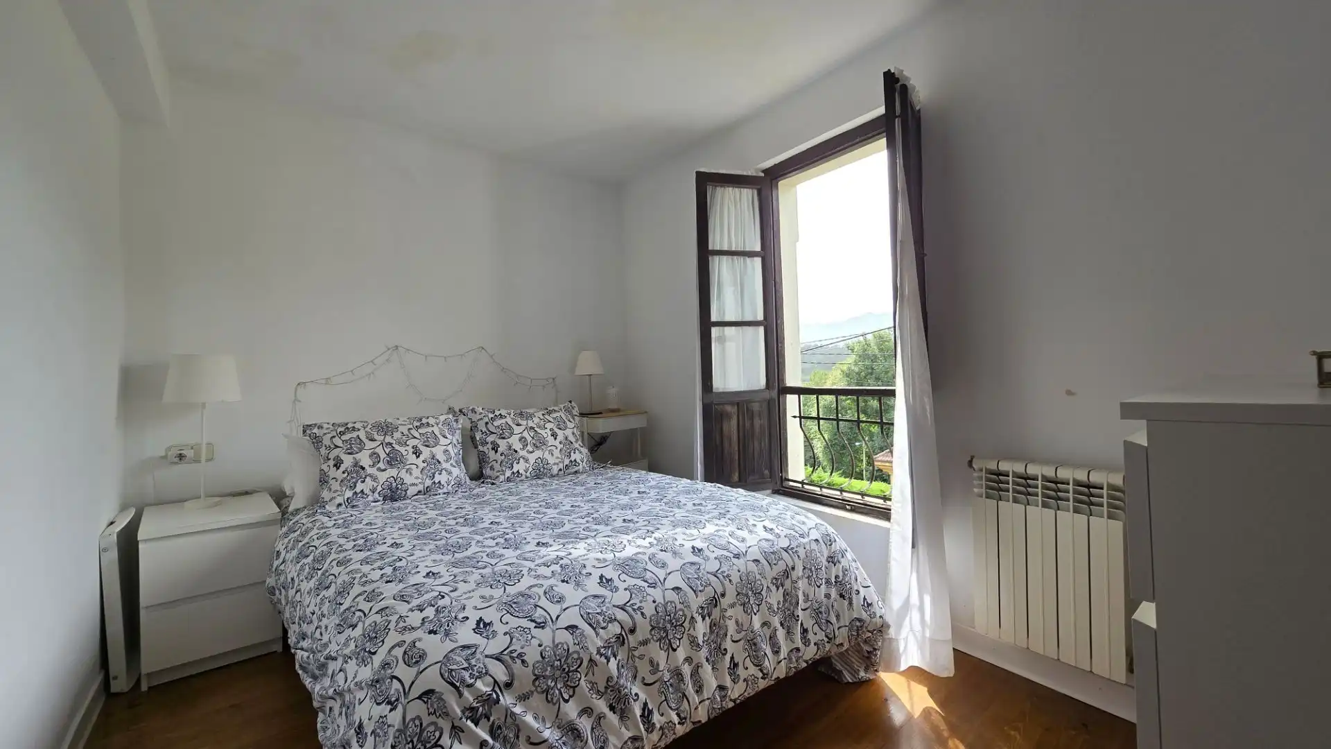 Bedroom of Houses for sale in Llanes  with Heating, Private garden and Terrace