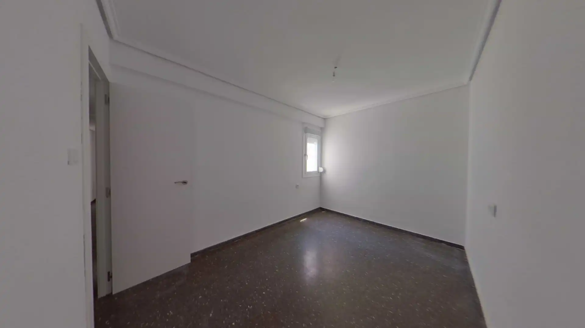 Flat for sale in Valencia  with Balcony
