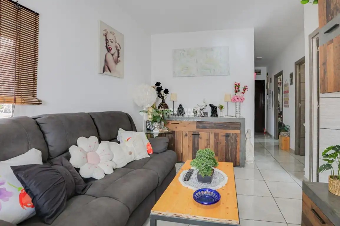 Sala de estar de Piso en venta en Montcada i Reixac con Terraza