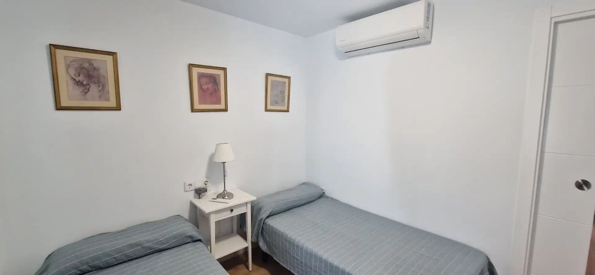 Schlafzimmer von Wohnung zur Miete in El Rompido mit Klimaanlage, Terrasse und Gemeinschaftspool