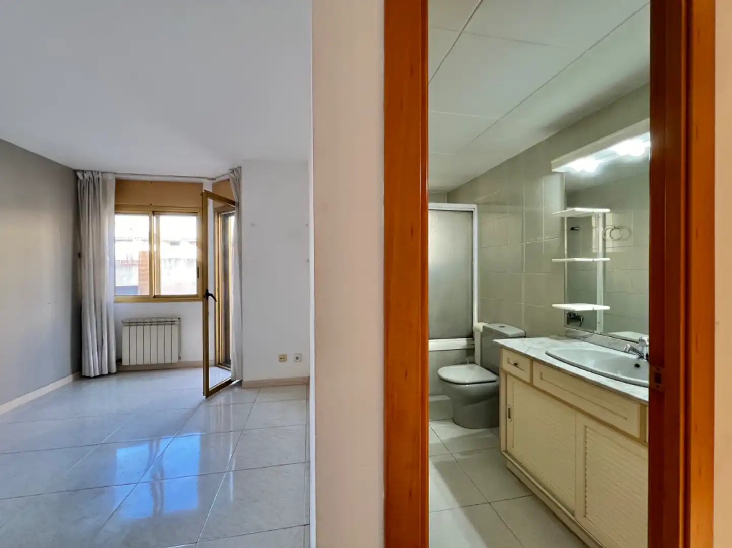 Bany de Pis en venda en Reus amb Calefacció, Terrassa i Forn