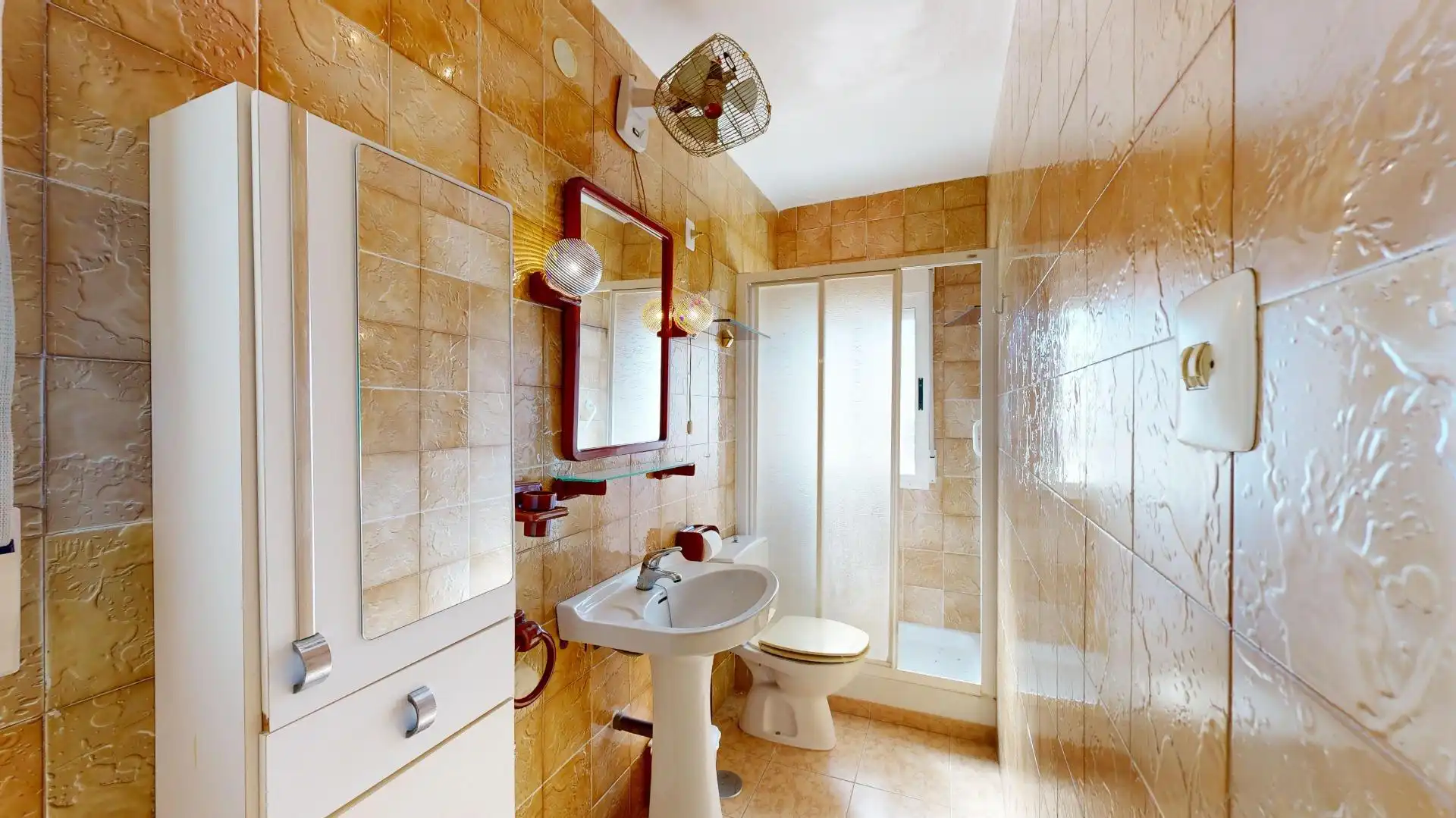 Baño de Piso en venta en Cartagena con Aire acondicionado y Terraza