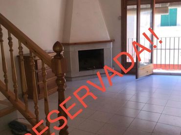Casa amb balcó en venda a Cervià de Les Garrigues