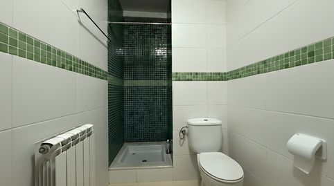 Photo 5 of Flat for sale in Centre, Vic