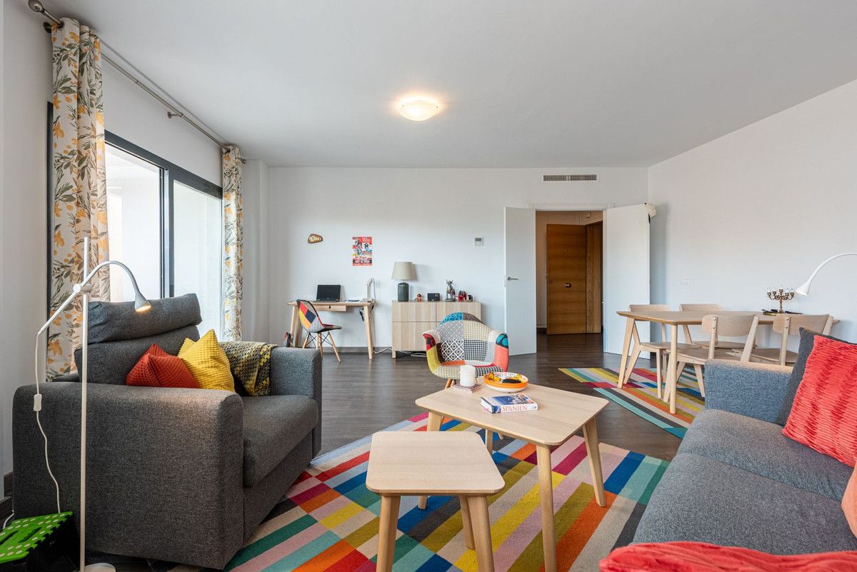 Apartment for sale in Sierra de Estepona - Avda. de Andalucía, Estepona Pueblo