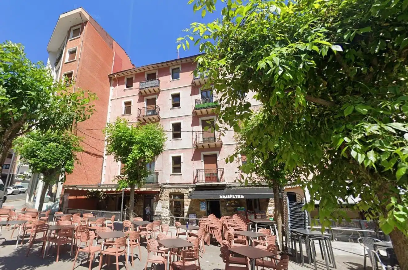 Piso en venta en Basauri  con Calefacción, Parquet y Amueblado