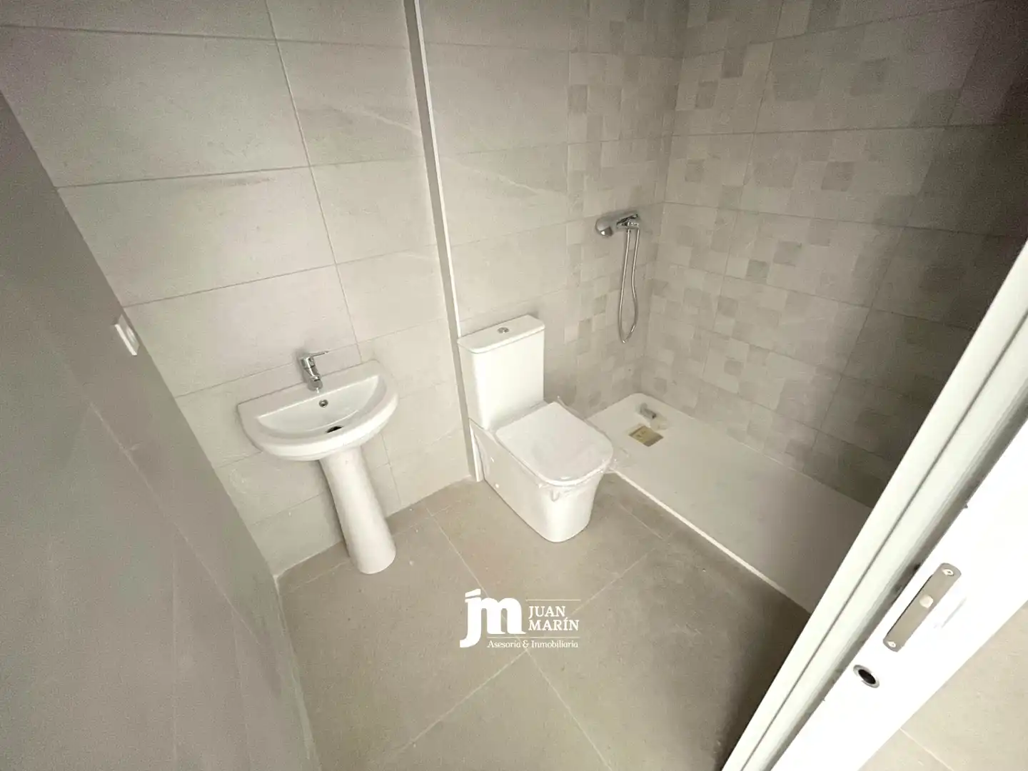 Bathroom of Flat for sale in Cieza  with Storage room
