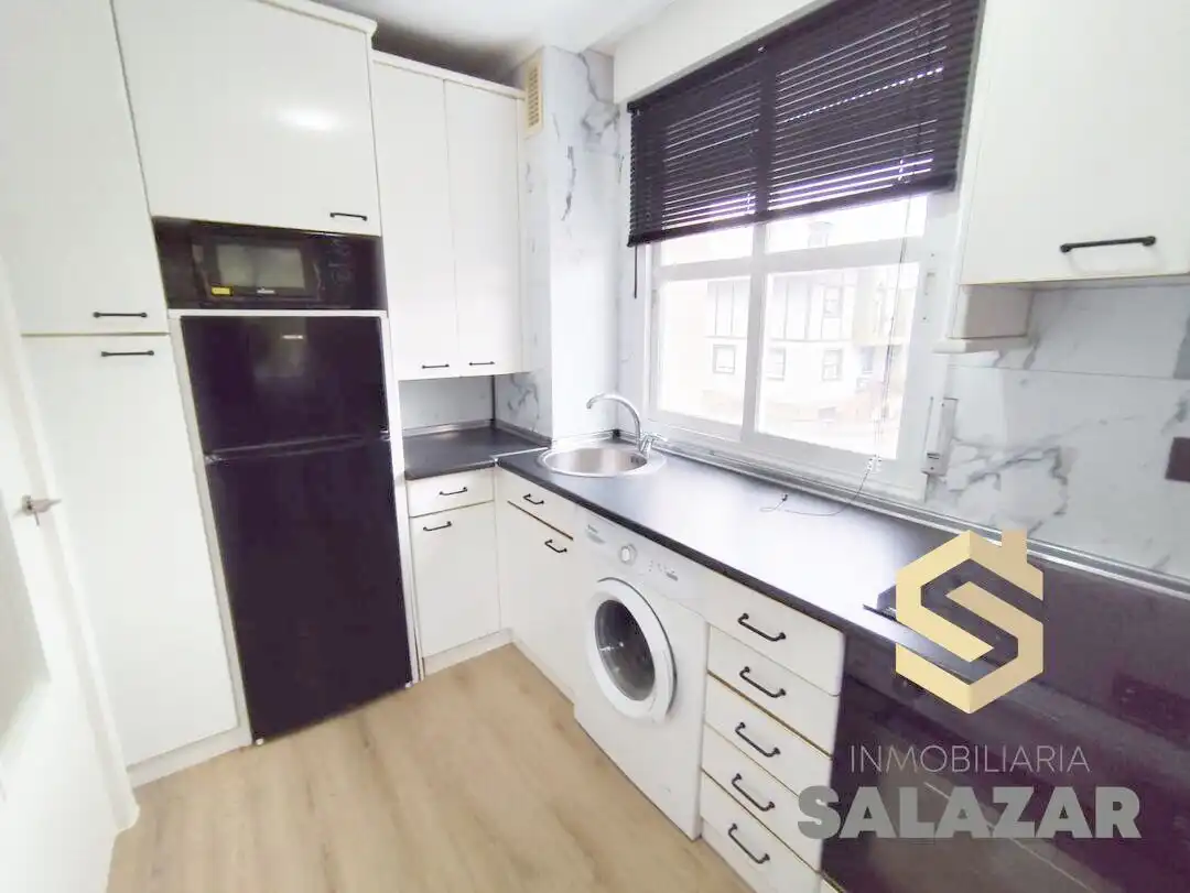 Kitchen of Flat for sale in Castro-Urdiales  with Heating, Terrace and Balcony