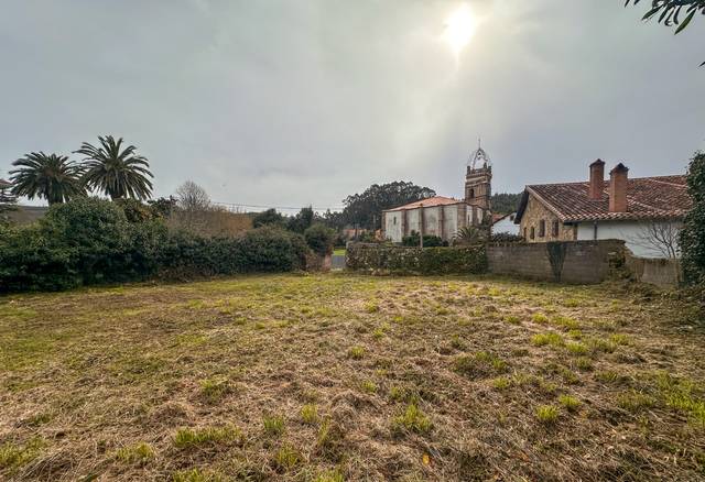 Terreno residencial en Venta en Barrio la Iglesia en Alfoz de Lloredo