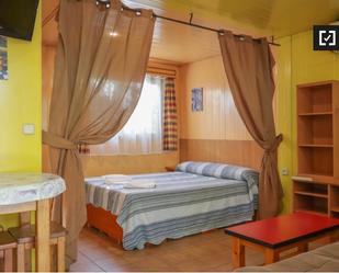 Bedroom of Flat to rent in Getafe  with Air Conditioner, Heating and Furnished