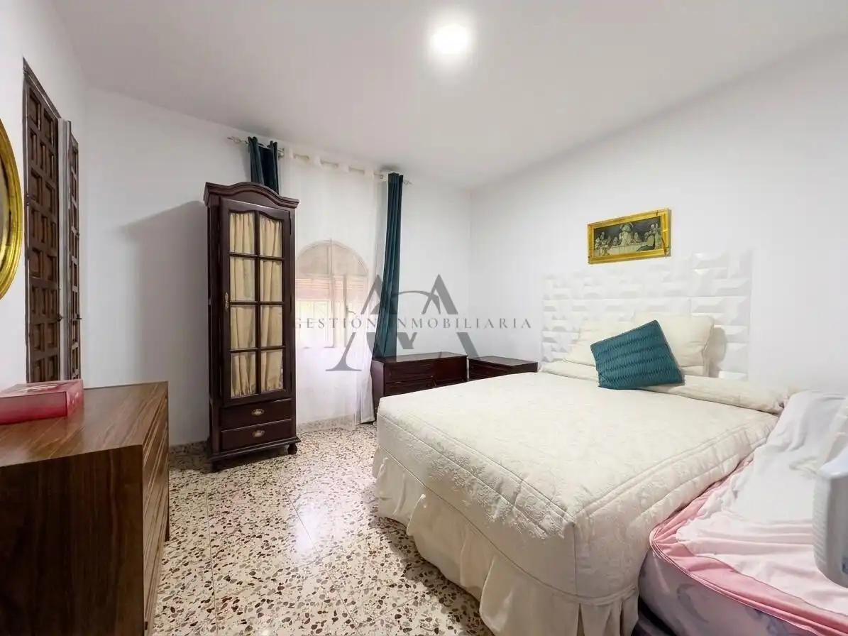 Schlafzimmer von Haus oder Chalet zum Verkauf in Lucena mit Privatgarten, Abstellraum und Schwimmbad