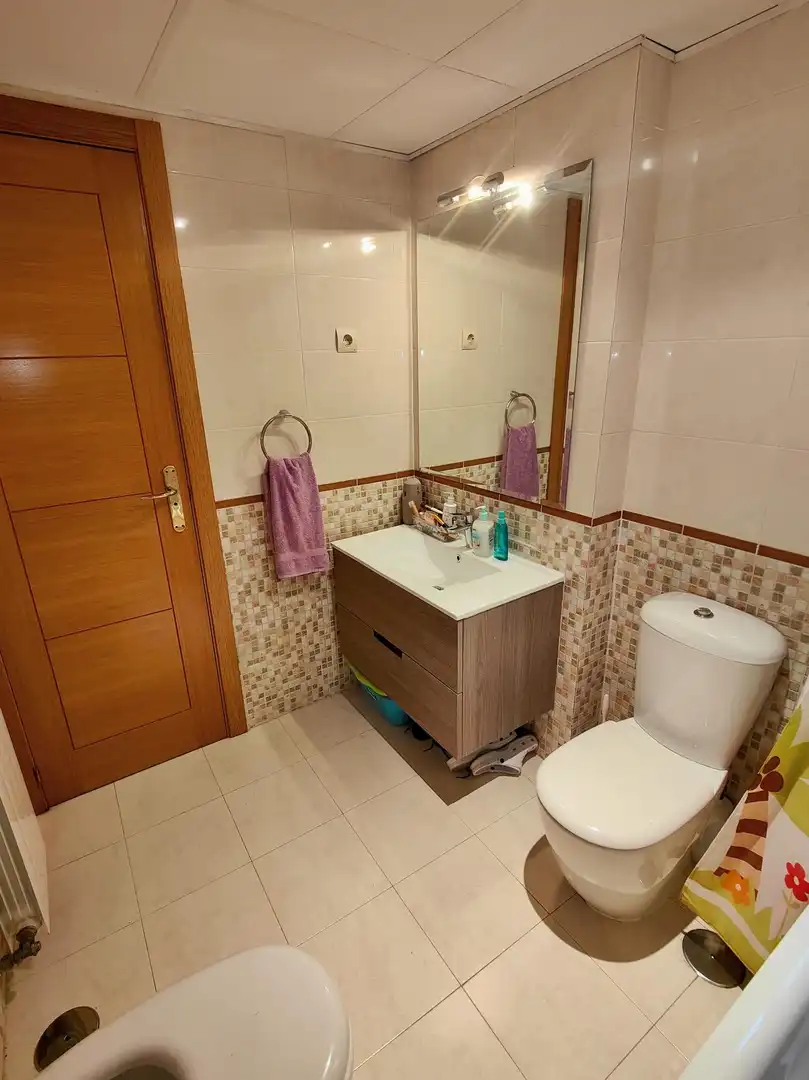 Badezimmer von Wohnung zum Verkauf in Valdemoro mit Klimaanlage, Parkett und Abstellraum