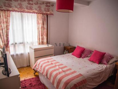 Bedroom of Flat for sale in Vigo 