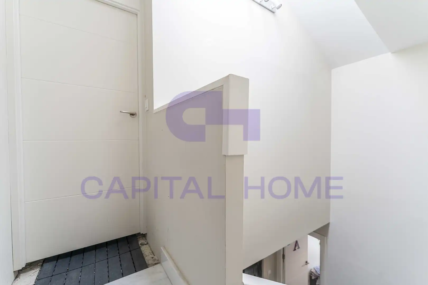 Casa aparellada amb terrassa en venda a Calle de Málaga, imagen 46