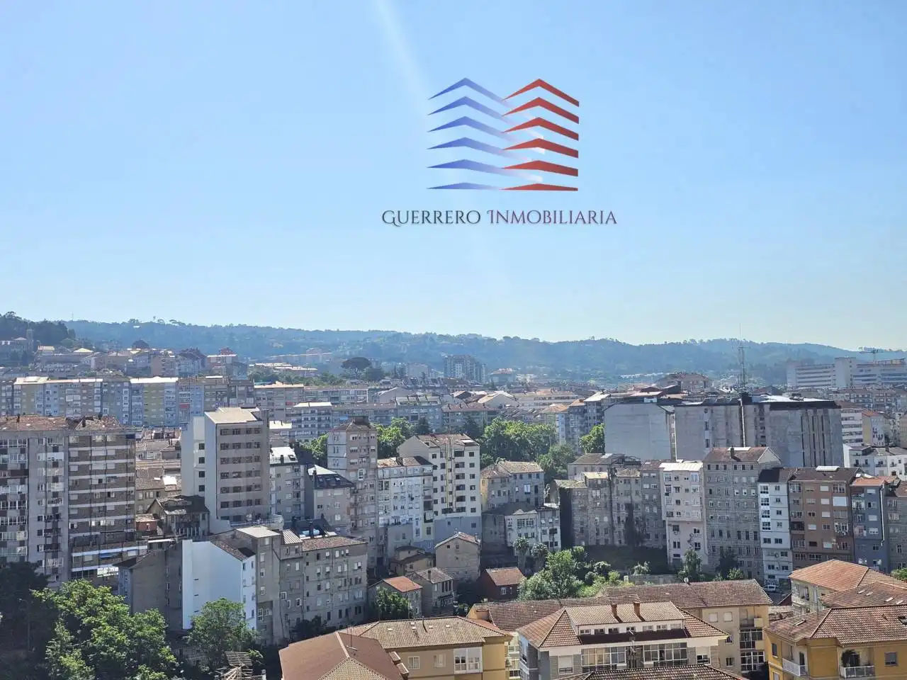 Vista exterior de Dúplex de lloguer en Ourense Capital  amb Calefacció, Parquet i Terrassa