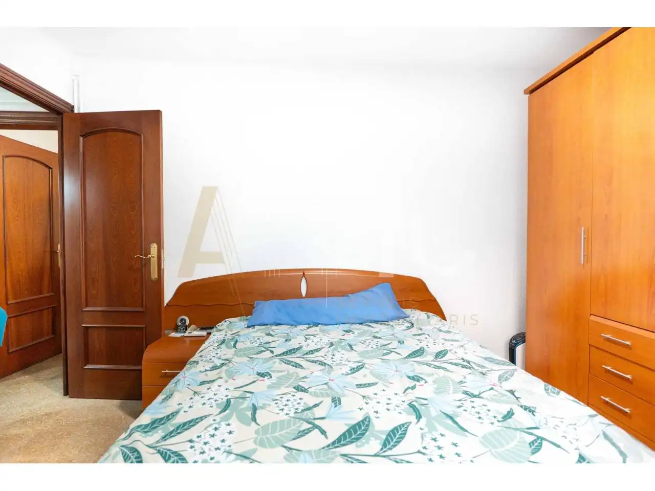 Habitación de Piso en venta en Sabadell con Aire acondicionado y Calefacción