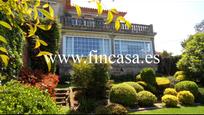 Exterior view of House or chalet for sale in Nigrán  with Terrace, Swimming Pool and Balcony