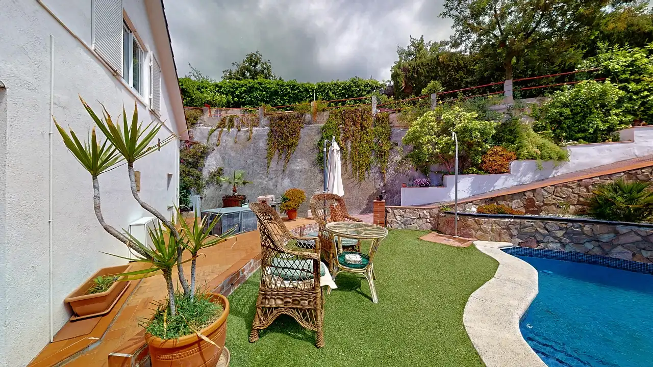 Terrassa de Casa o xalet en venda en Arenys de Munt amb Calefacció, Jardí privat i Terrassa
