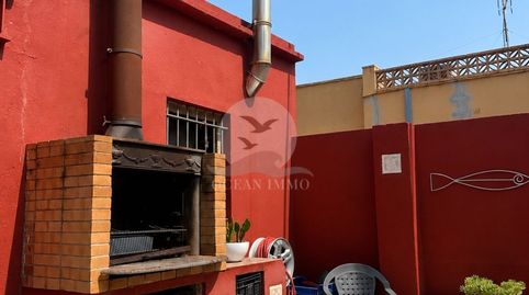 Foto 4 de Casa adosada en venda a Parc Bosc - Castell, Figueres