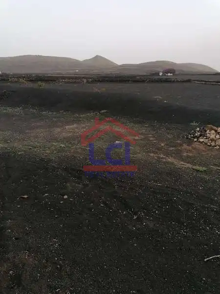 Terreno en venta en Yaiza