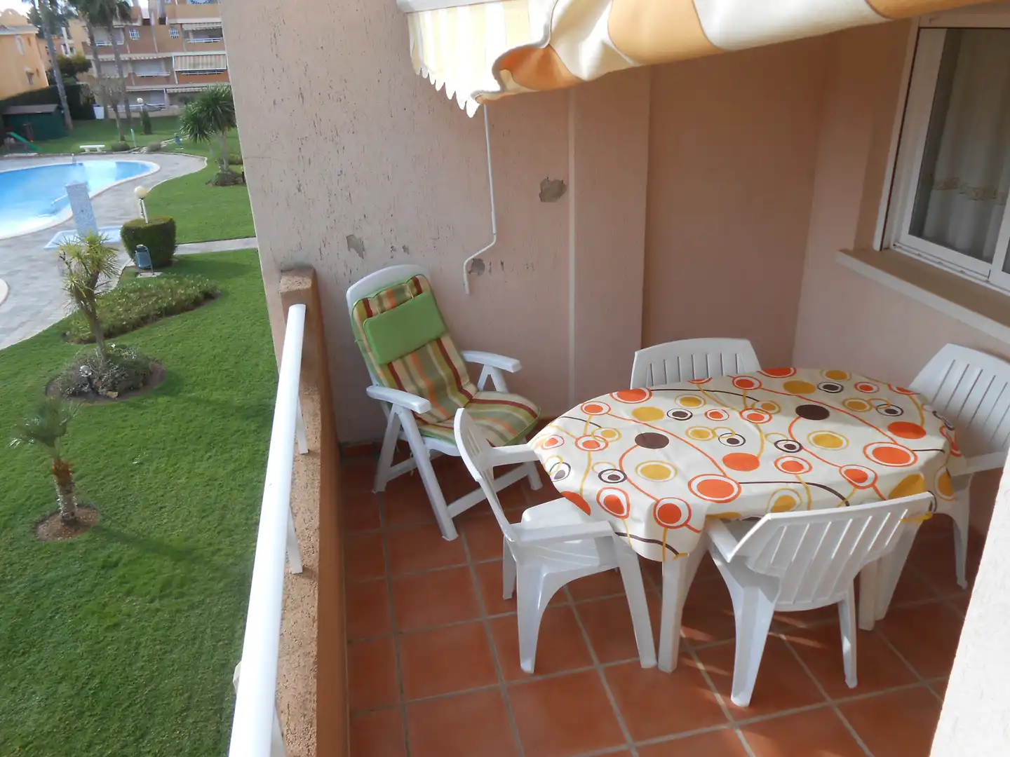 Terrasse von Dachboden zur Miete in Xeraco mit Terrasse, Möbliert und Ofen
