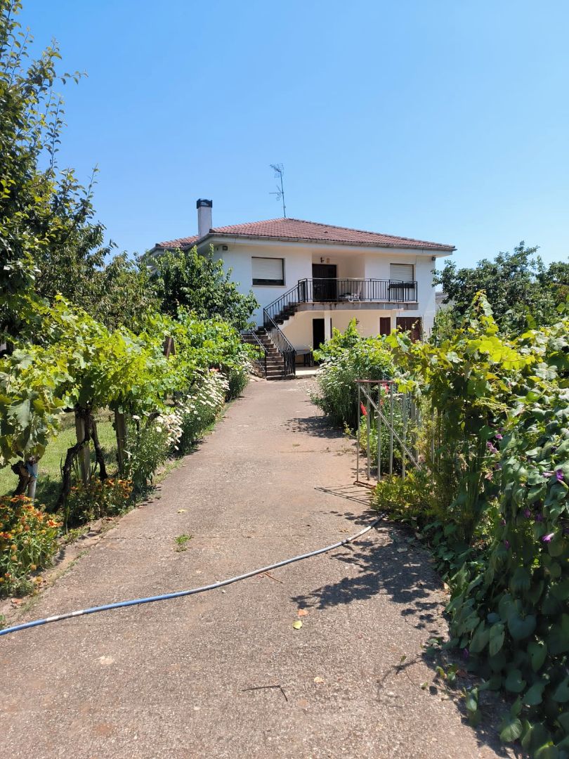 House or chalet for sale in Medina de Pomar