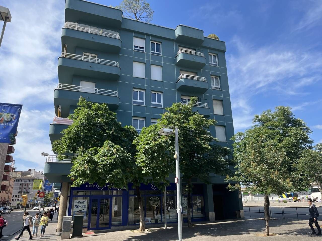 Vista exterior de Pis de lloguer en Girona Capital amb Calefacció, Parquet i Terrassa